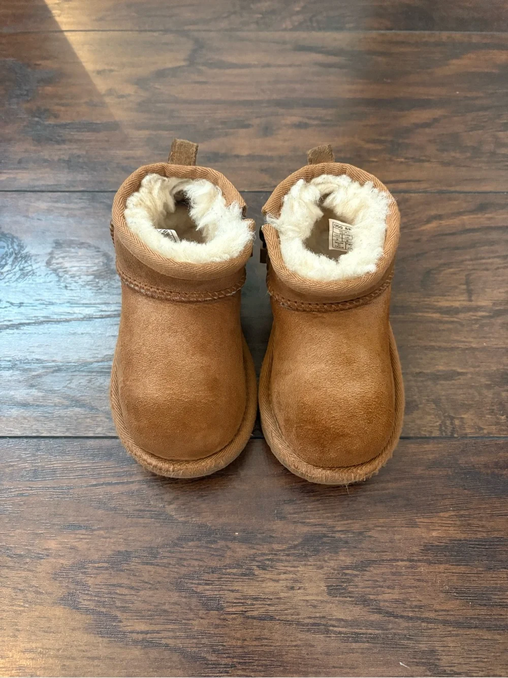 UGG Little Kids Chestnut Suede Zip Ankle Boot